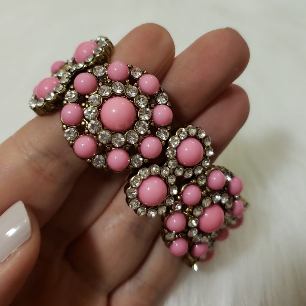 Pink statement bracelet - Picture 2 of 3